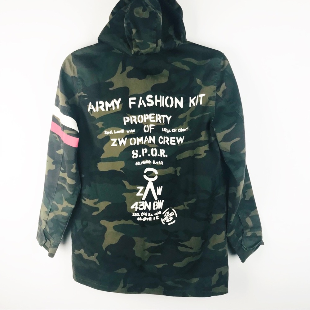 ARMY FASHION CAMOUFLAGE PARKA VGUC SIZE SMALL